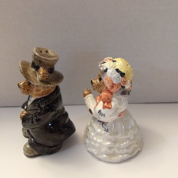 Bearware Pottery | Wedding Salt & Pepper Shaker } EUC - Picture 6 of 8